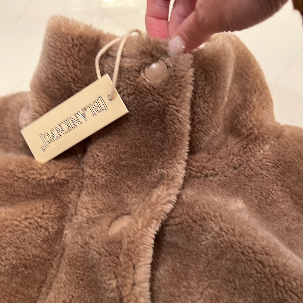 NWT Blank NYC Bicoastal Faux Fur Jacket Size LARGE Beige - Picture 13 of 16